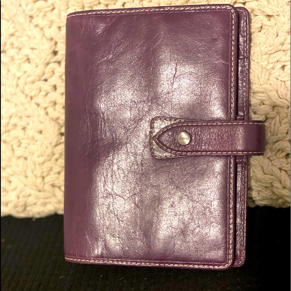 Genuine leather A5 Filofax Malden in dark purple  6 ring binder only